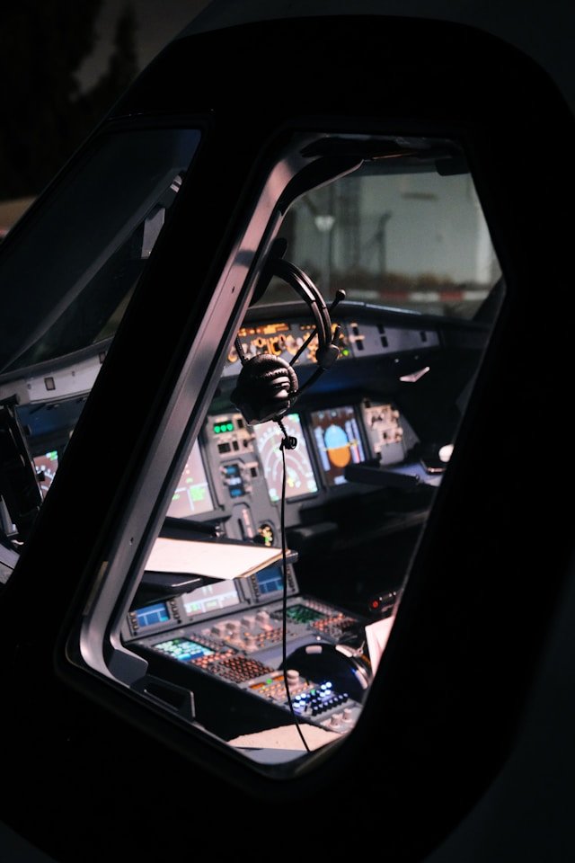 A320 cockpit